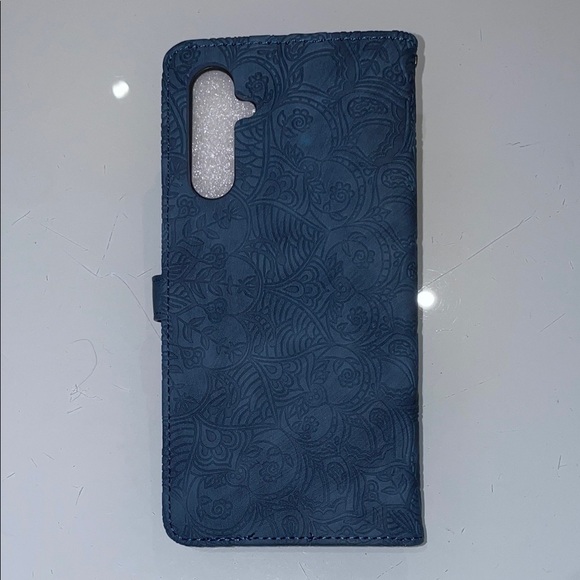 *NEW* Samsung Galaxy A24 Embossed Phone Case / Wallet - Picture 3 of 9
